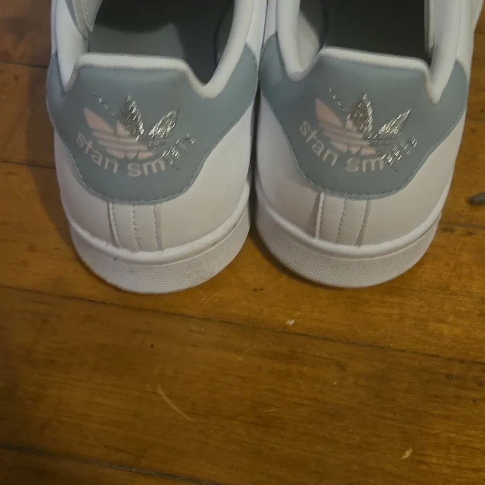 Adidas Stan Smith Classic Sneakers, Sz 10 - Picture 3 of 4